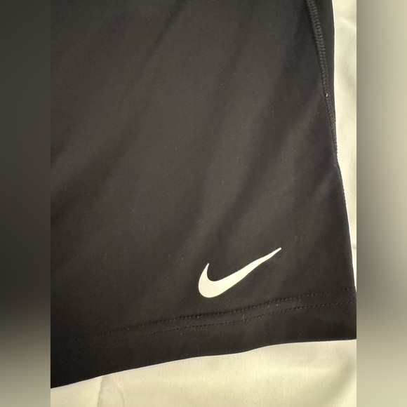 Nike Totality Men's Dri-FIT 7" Unlined Versatile Shorts - Picture 2 of 6